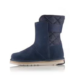 Botte d'Hiver Newbie™ Short Femme Botte d'Hiver Newbie™ Short Femme, Collegiate Navy, Fossil, medial