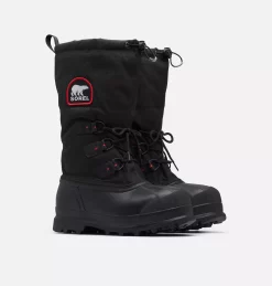 Sorel Soldes Boutique 22 Glacier™ XT Homme Glacier™ XT Homme, Black, Red Quartz, 3/4 front