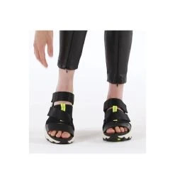 Sandale Kinetic™ Impact Femme Sandale Kinetic™ Impact Femme, Black, video