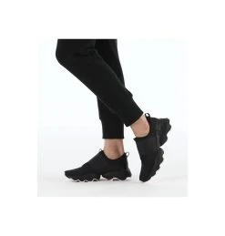 Basket Kinetic™ Impact Strap Femme Basket Kinetic™ Impact Strap Femme, Black, video