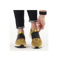 Basket Kinetic™ Impact Strap Femme Basket Kinetic™ Impact Strap Femme, Dioxide Gold, video