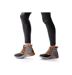 Botte Imperméable Out N About™ III Classic Femme Botte Imperméable Out N About™ III Classic Femme, Camel Brown, Black, video