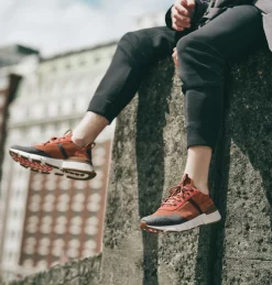 Basket Imperméable Kinetic™ Rush Homme Basket Imperméable Kinetic™ Rush Homme, Dark Amber, Spark Orange