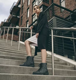 Botte Imperméable en Peau de Mouton Lennox™ Lace Femme Botte Imperméable en Peau de Mouton Lennox™ Lace Femme, Black, Black