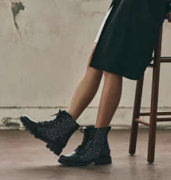 Botte Imperméable en Peau de Mouton Lennox™ Lace Femme Botte Imperméable en Peau de Mouton Lennox™ Lace Femme, Black, Black